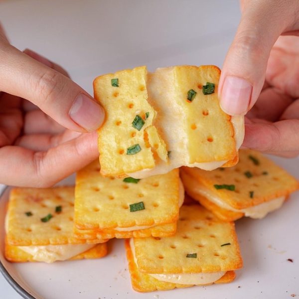 Banh Hanh Pho Mai Keo Soi 200g 74.000d